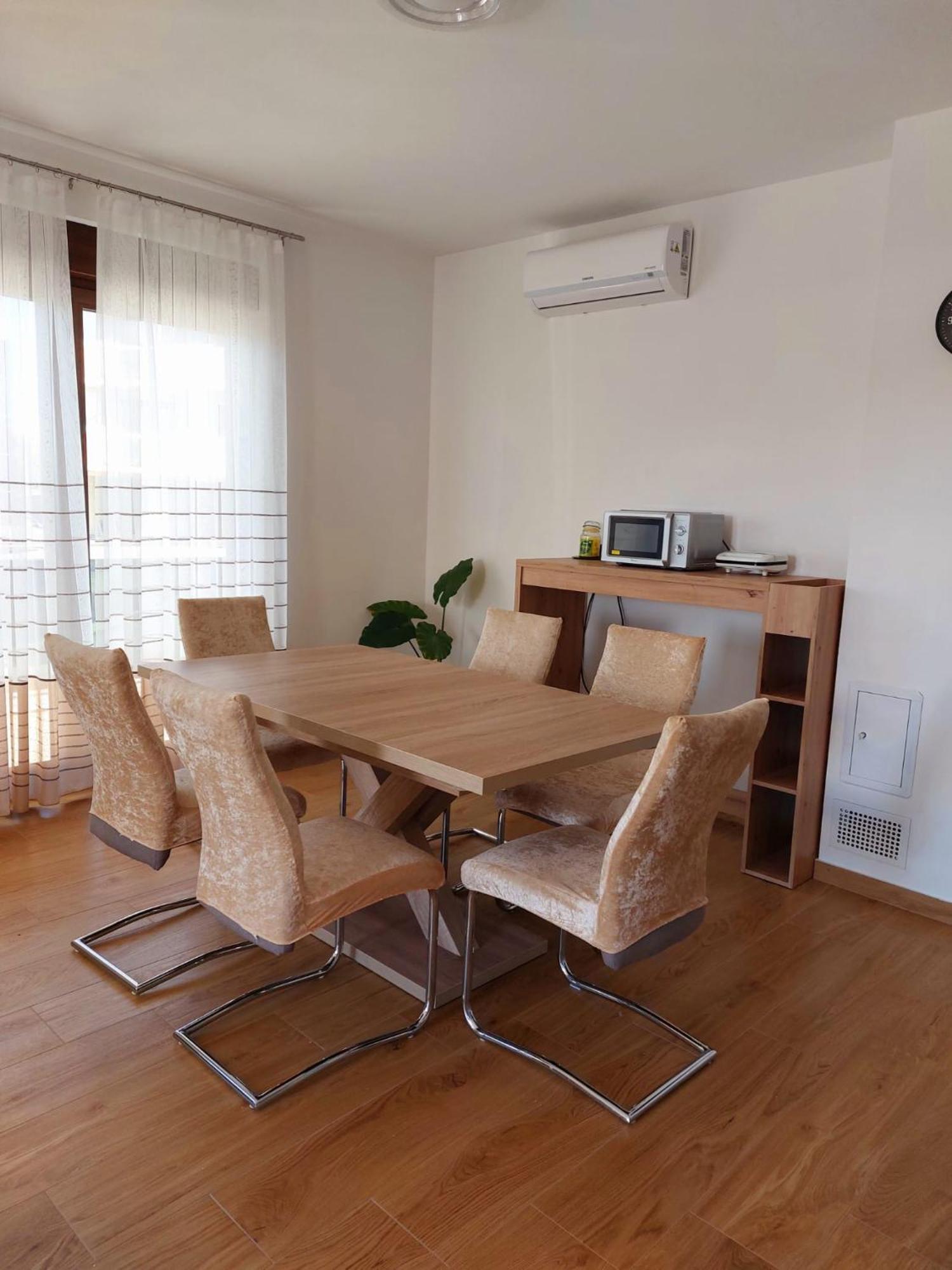 נובי ווינודולסקי Apartmani Ivana Novi מראה חיצוני תמונה