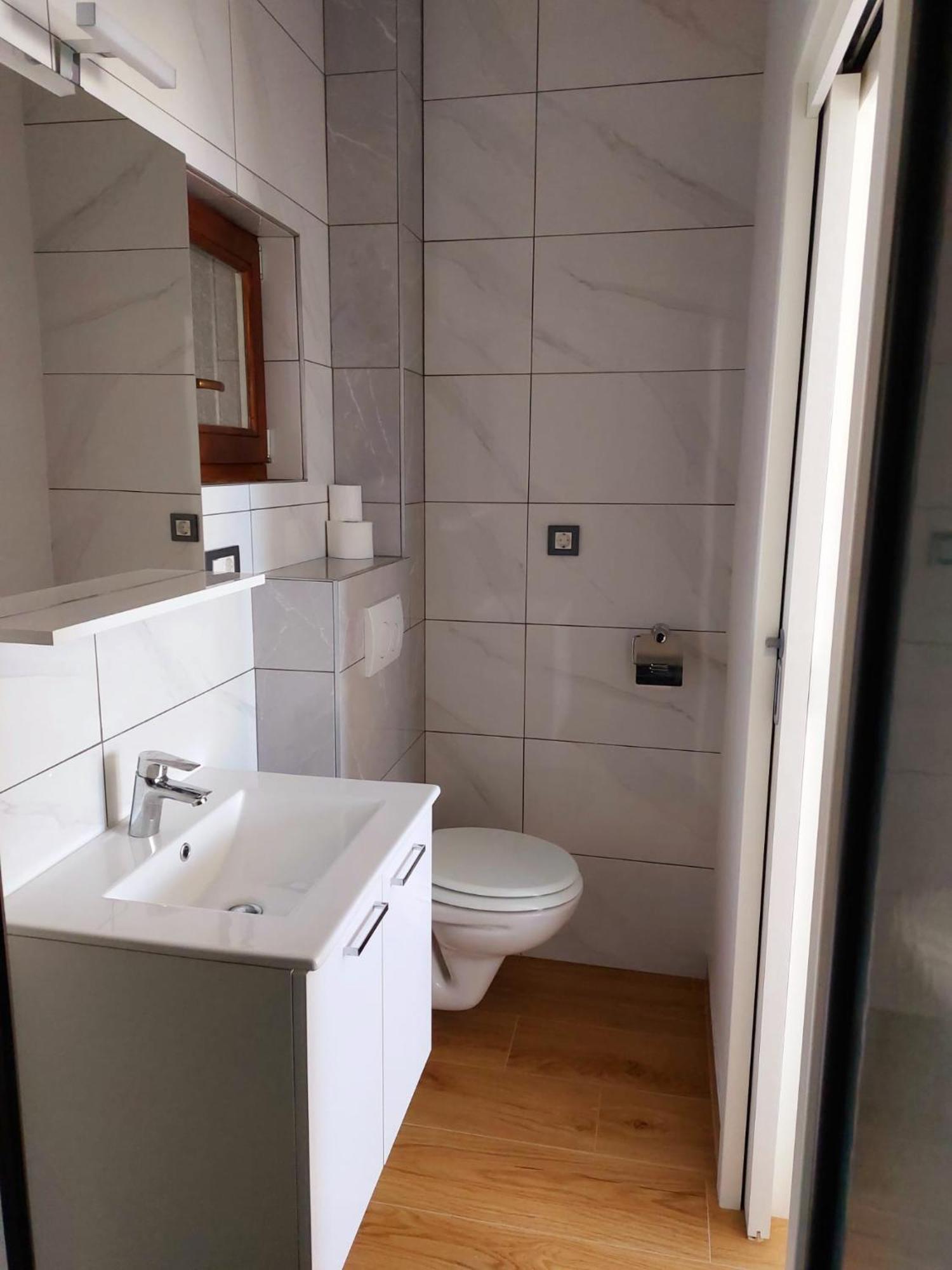 נובי ווינודולסקי Apartmani Ivana Novi מראה חיצוני תמונה