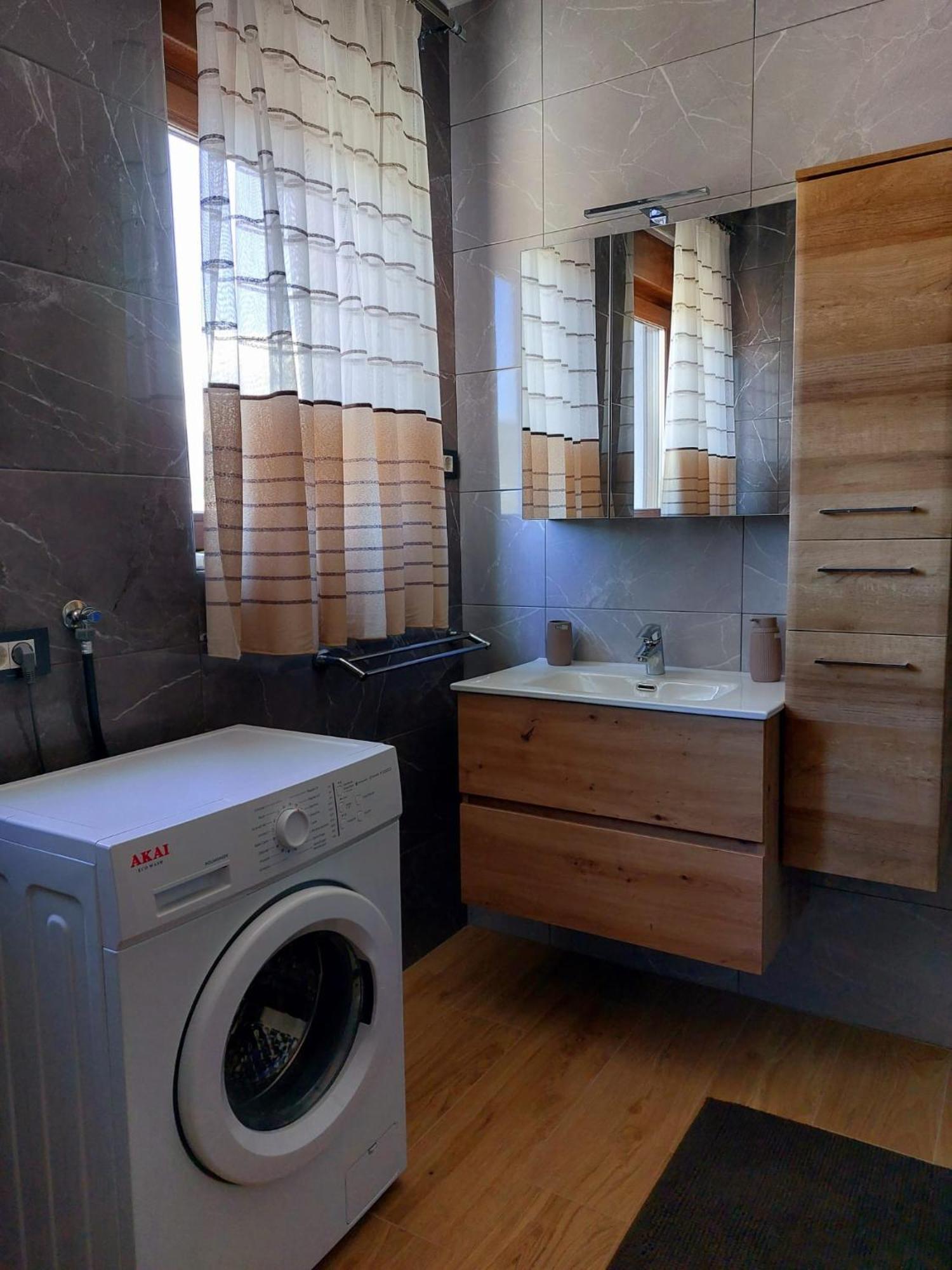 נובי ווינודולסקי Apartmani Ivana Novi מראה חיצוני תמונה
