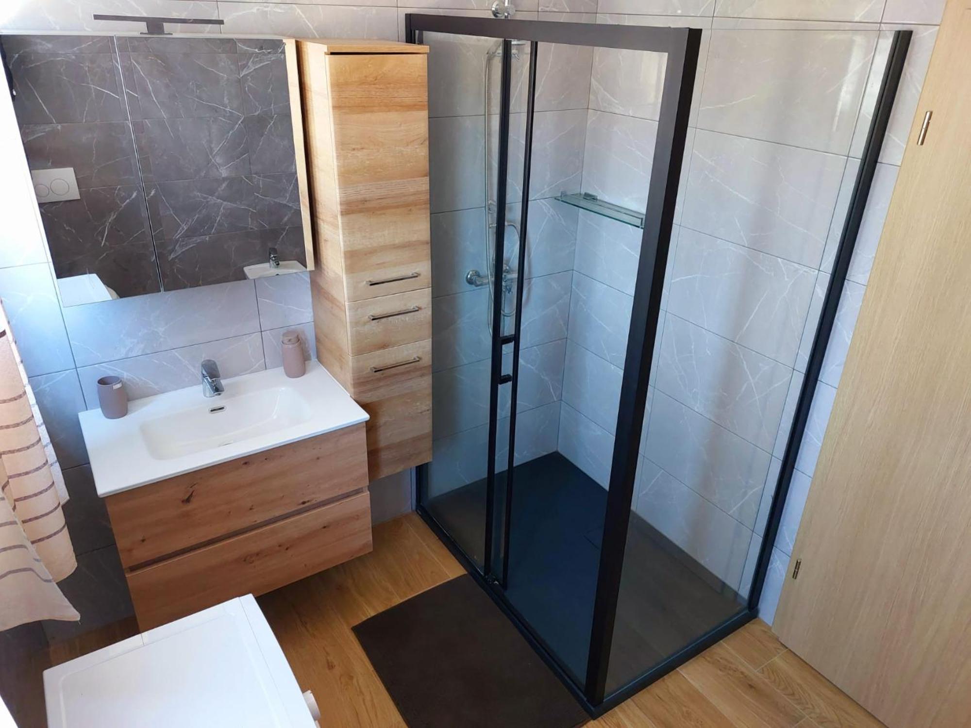 נובי ווינודולסקי Apartmani Ivana Novi מראה חיצוני תמונה